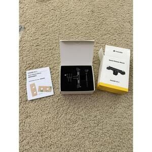 Insta360 Official GO 3 Quick Release Mount (CINSBBKF) Magnet & Clasp Double-lock